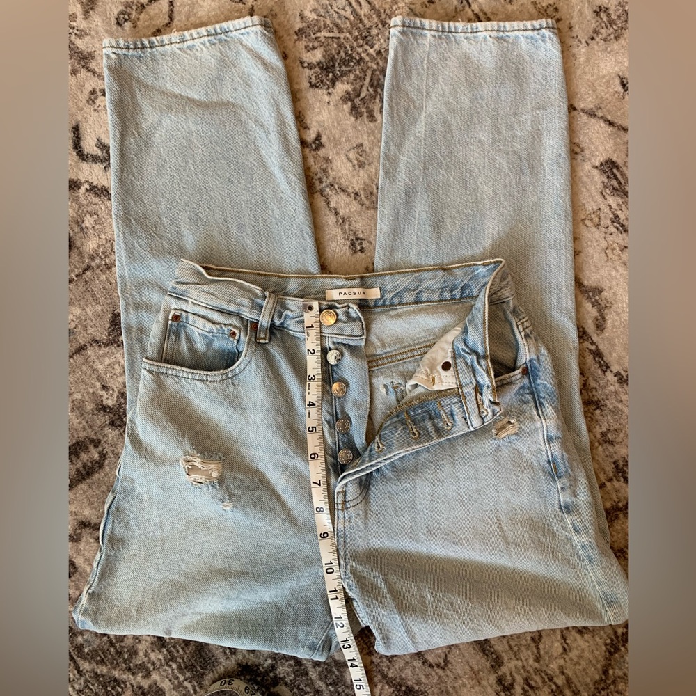 Pacsun women’s ripped Dad Jeans straight leg size 26